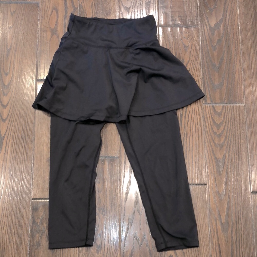 Anivivo black athletic leggings with skirt size xsmall